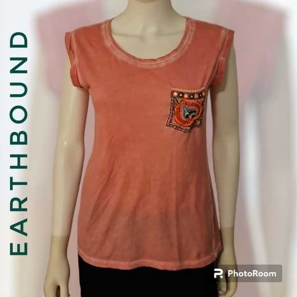 EARTHBOUND Pink Embroidered Pocket Scoop Neck T-shirt - Picture 1 of 9
